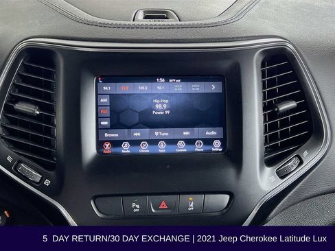Used 2021 Jeep Cherokee Latitude Lux AWD/4WD image 16