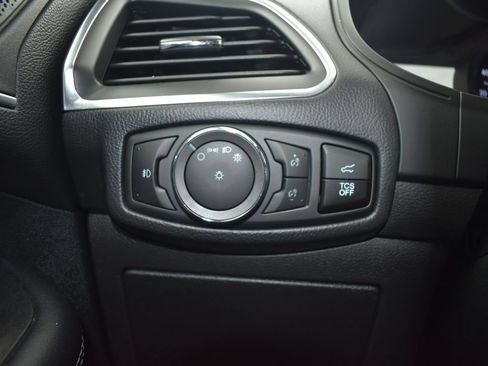 Used 2024 Ford Edge Titanium AWD/4WD image 13