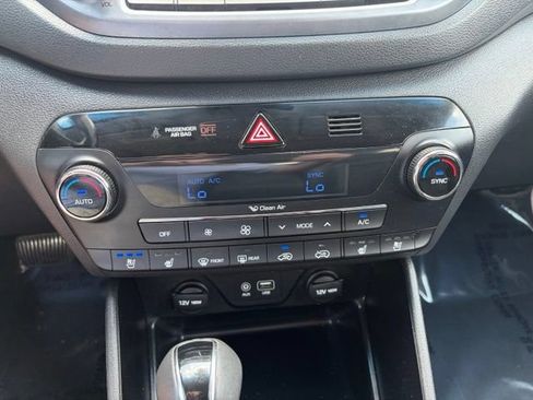 Used 2016 Hyundai Tucson Limited w/ Option Group 03 FWD image 24