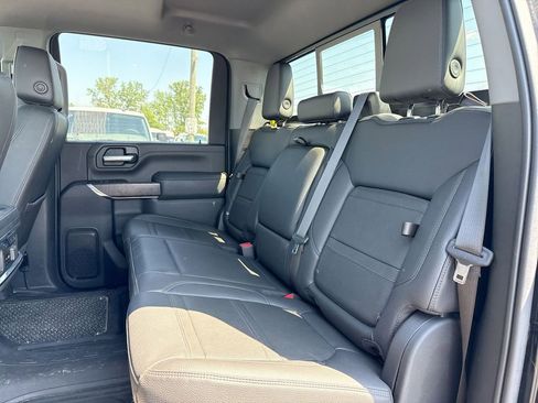 Used 2023 GMC Sierra 3500 Denali w/ Denali Black Diamond Edition AWD/4WD image 23