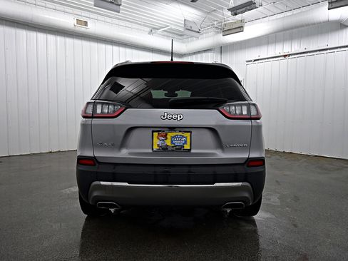 Used 2019 Jeep Cherokee Limited image 29