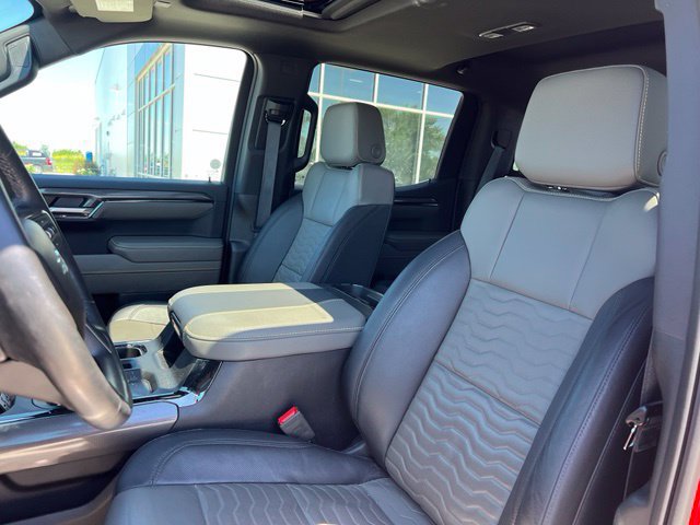 Used 2024 Chevrolet Silverado 1500 ZR2 w/ Technology Package AWD/4WD image 13