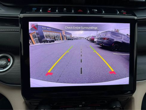 Used 2023 Jeep Grand Cherokee 4WD 4xe image 18