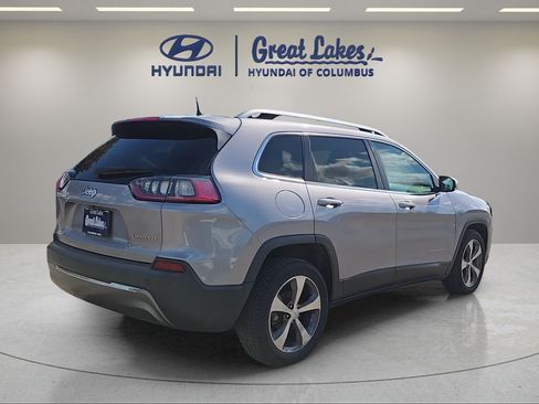 Used 2019 Jeep Cherokee Limited FWD image 5