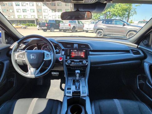 Used 2020 Honda Civic Sport image 2