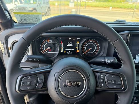 New 2026 Jeep Gladiator Willys image 16