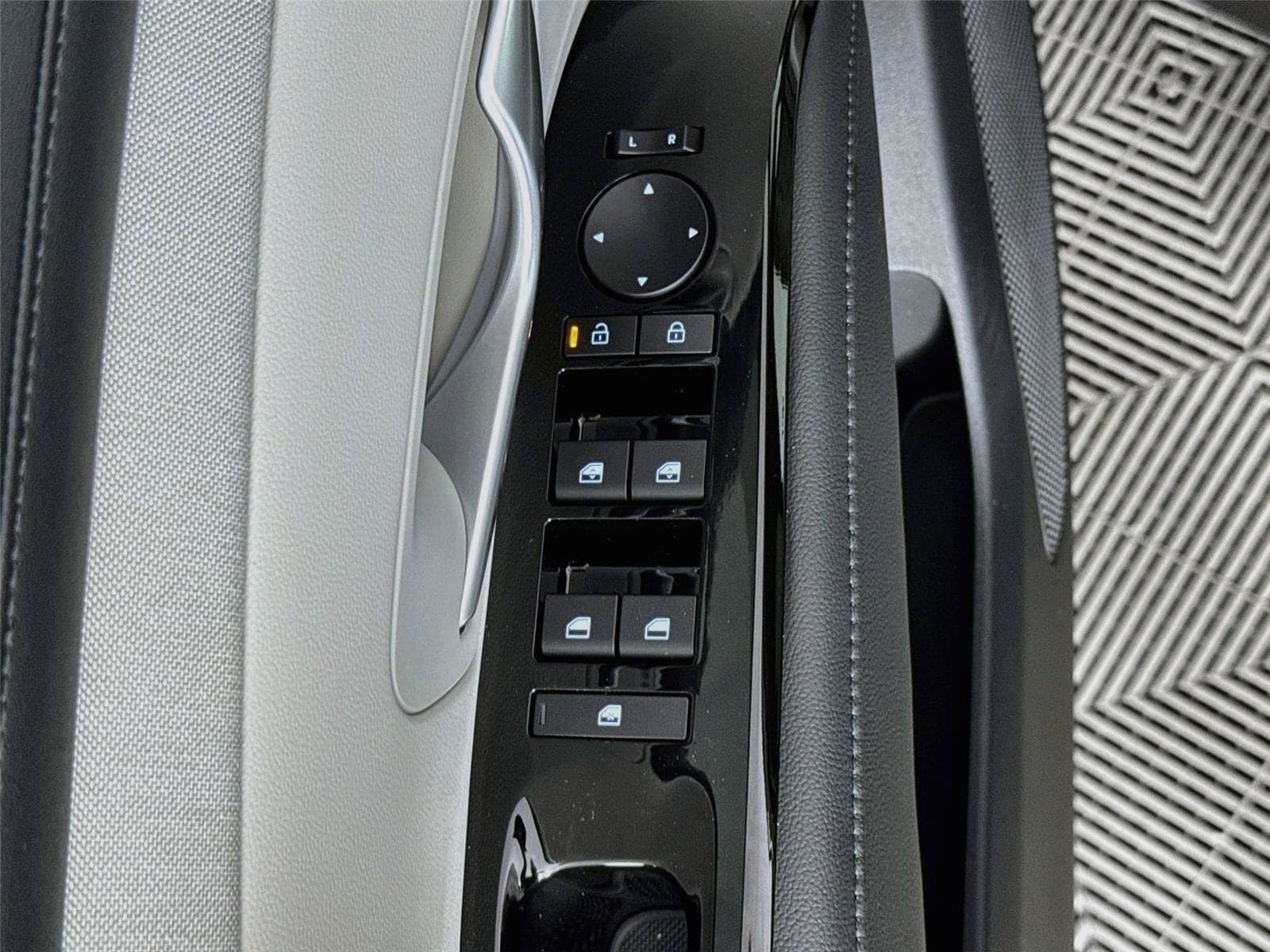 New 2026 Hyundai Tucson Limited FWD image 20