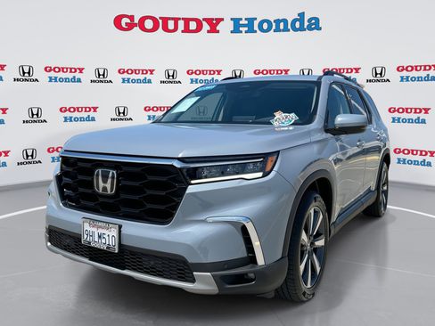 Certified 2023 Honda Pilot Touring image 1