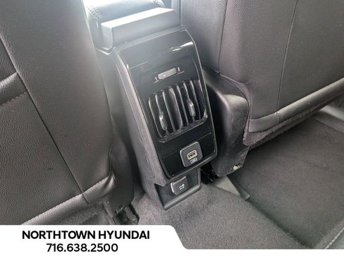 Used 2024 Jeep Compass Latitude image 30