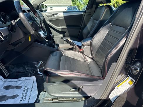 Used 2014 Volkswagen Jetta GLI Autobahn FWD image 11