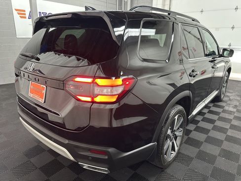 Used 2024 Honda Pilot Elite image 10