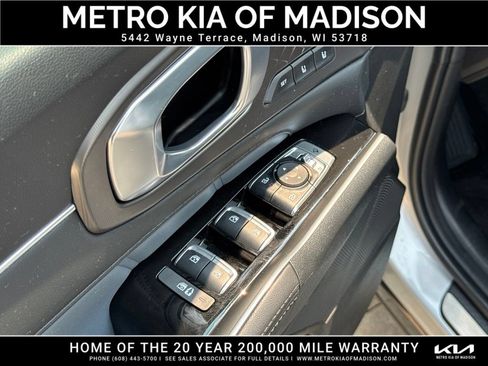 Used 2025 Kia Sorento SX Prestige AWD/4WD image 12