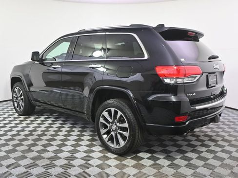 Used 2017 Jeep Grand Cherokee Overland AWD/4WD image 3