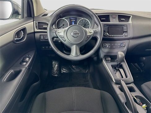 Used 2018 Nissan Sentra S image 20