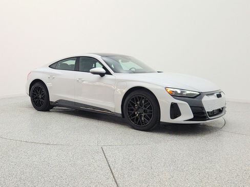 Used 2023 Audi e-tron GT Premium Plus AWD/4WD image 3