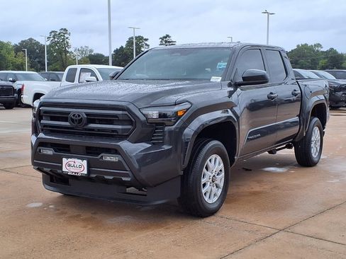 Certified 2026 Toyota Tacoma SR5 RWD image 3