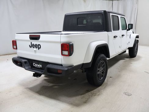 New 2026 Jeep Gladiator Sport AWD/4WD image 4