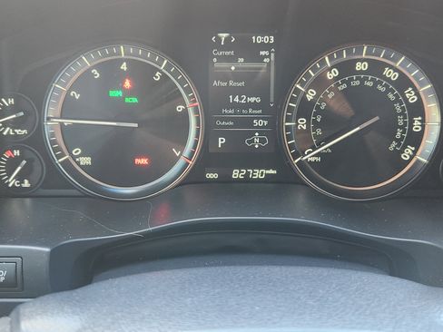 Used 2021 Lexus LX 570 4WD w/ 3rd Row & Luxury Pkg image 8