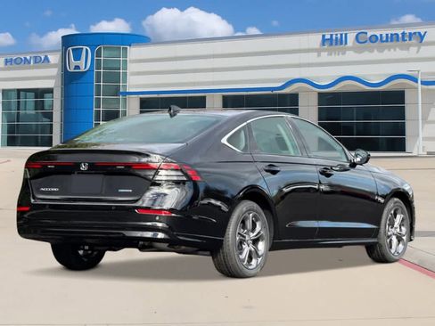 New 2026 Honda Accord EX-L image 5