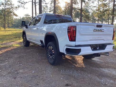 New 2025 GMC Sierra 2500 Denali Ultimate image 7