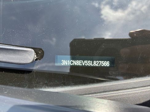 Used 2025 Nissan Versa SV w/ Trunk Package FWD image 22