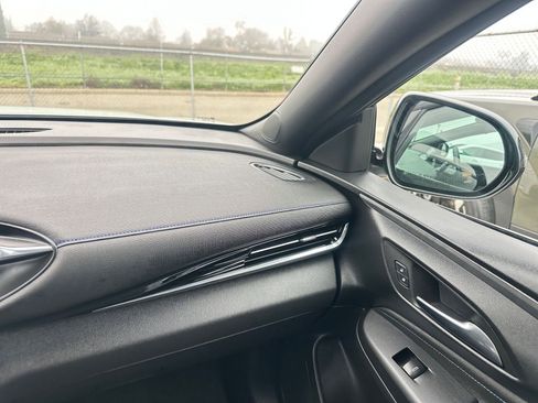 Used 2025 Buick Envista Sport Touring image 35