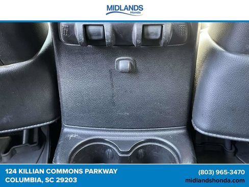 Used 2016 Jeep Wrangler Unlimited Rubicon AWD/4WD image 9