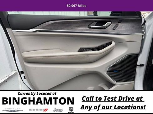 Used 2022 Jeep Grand Cherokee L Overland w/ Advanced Protech Group III image 9