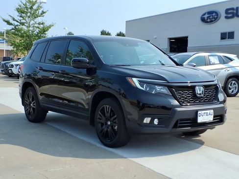 Used 2021 Honda Passport Sport image 3