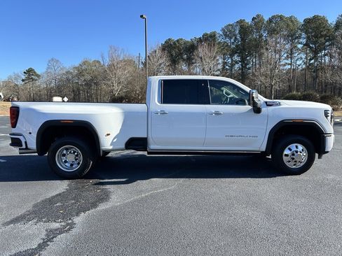 New 2026 GMC Sierra 3500 Denali image 25