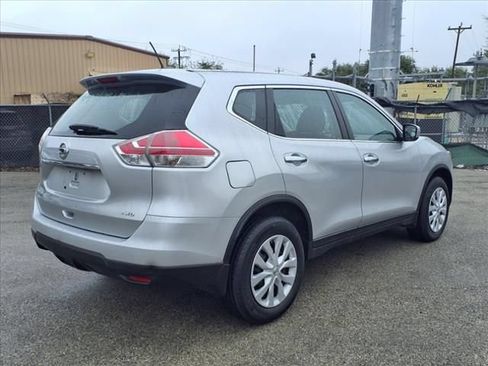 Used 2015 Nissan Rogue S AWD/4WD image 6