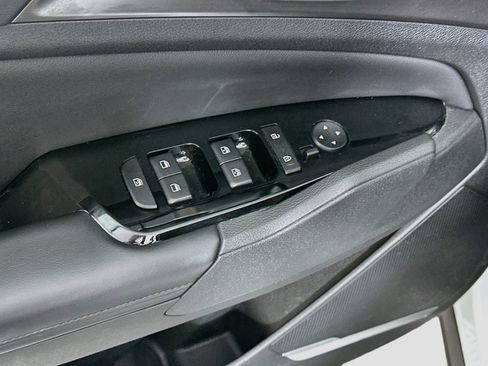 Used 2023 Kia Sportage EX FWD image 15