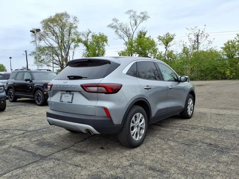 Used 2024 Ford Escape Active AWD/4WD image 5