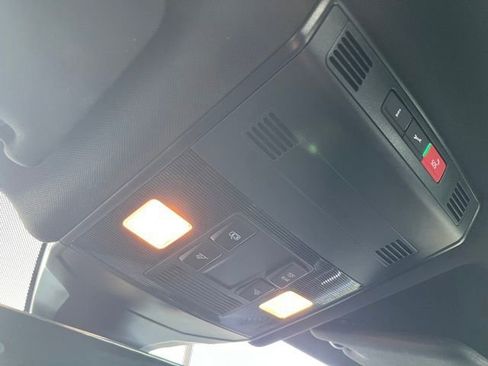 Used 2023 Volkswagen Jetta Sport image 19