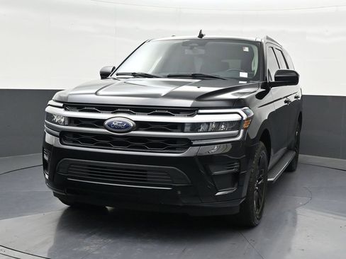 Used 2022 Ford Expedition XLT RWD image 9