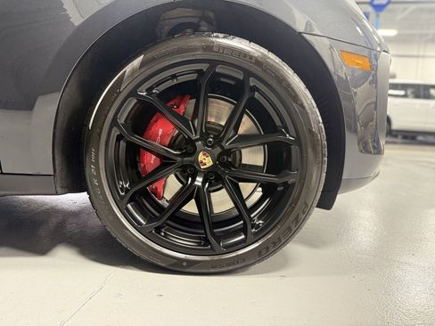 Used 2025 Porsche Macan GTS image 10