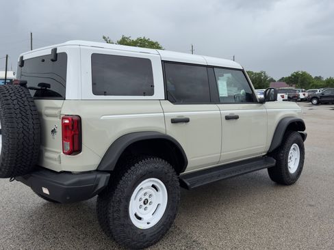 New 2026 Ford Bronco Heritage Edition AWD/4WD image 3