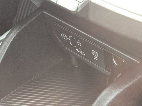 Used 2025 Kia K4 FWD image 14