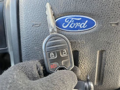 Used 2015 Ford F350 Lariat image 45