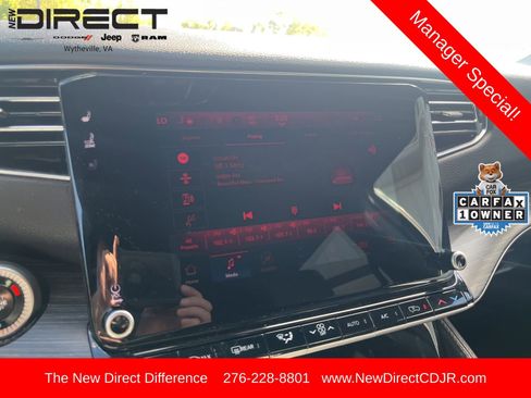 Used 2024 Jeep Wagoneer Series II w/ Flexible Seating Group image 12