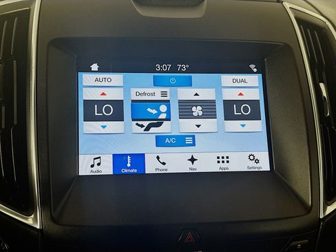 Used 2017 Ford Edge Titanium w/ Equipment Group 302A FWD image 24