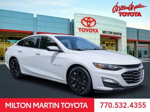 Used 2024 Chevrolet Malibu LT FWD image 1