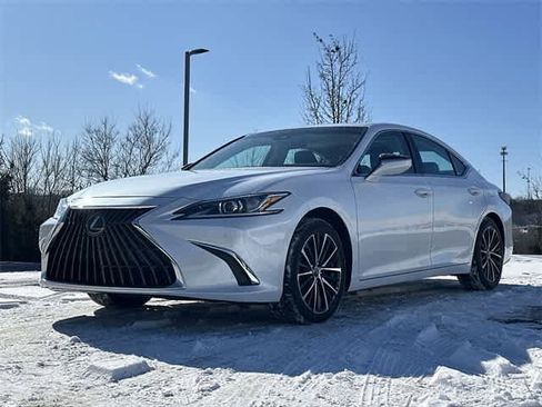 Used 2024 Lexus ES 350 w/ Premium Package image 20
