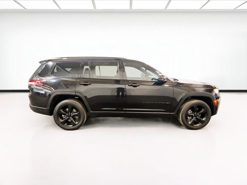 Used 2022 Jeep Grand Cherokee L Laredo RWD image 23