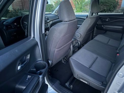 Used 2017 Honda Ridgeline RTS image 9