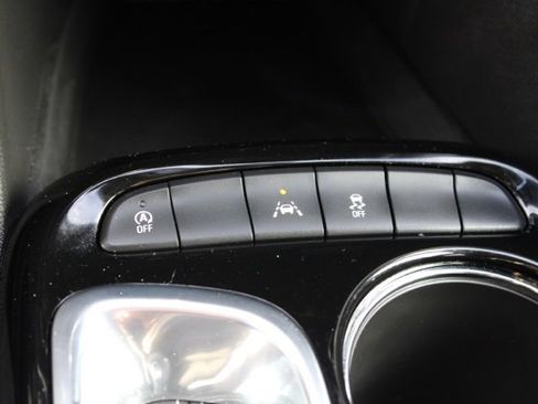 Used 2024 Buick Encore GX Preferred image 17