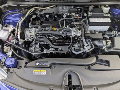 Used 2025 Toyota Corolla SE w/ SE Package image 33