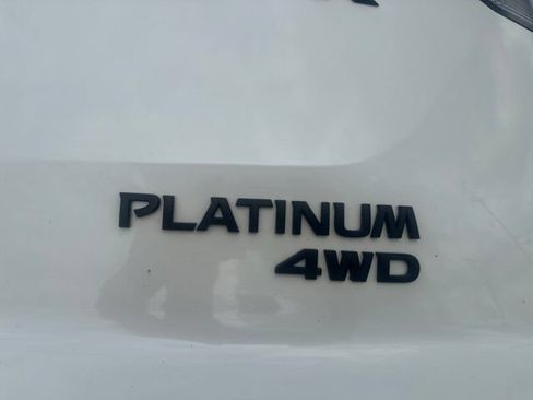 Used 2023 Nissan Pathfinder Platinum AWD/4WD image 5