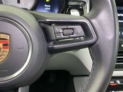 Certified 2023 Porsche Macan S image 41