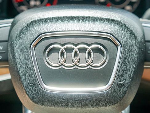 Used 2017 Audi Q7 3.0T Prestige w/ Prestige Package AWD/4WD image 14